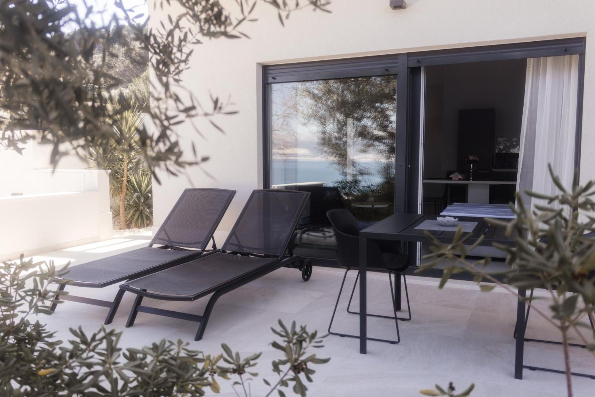 Luxury seafront villa A&D Slatine Extérieur photo