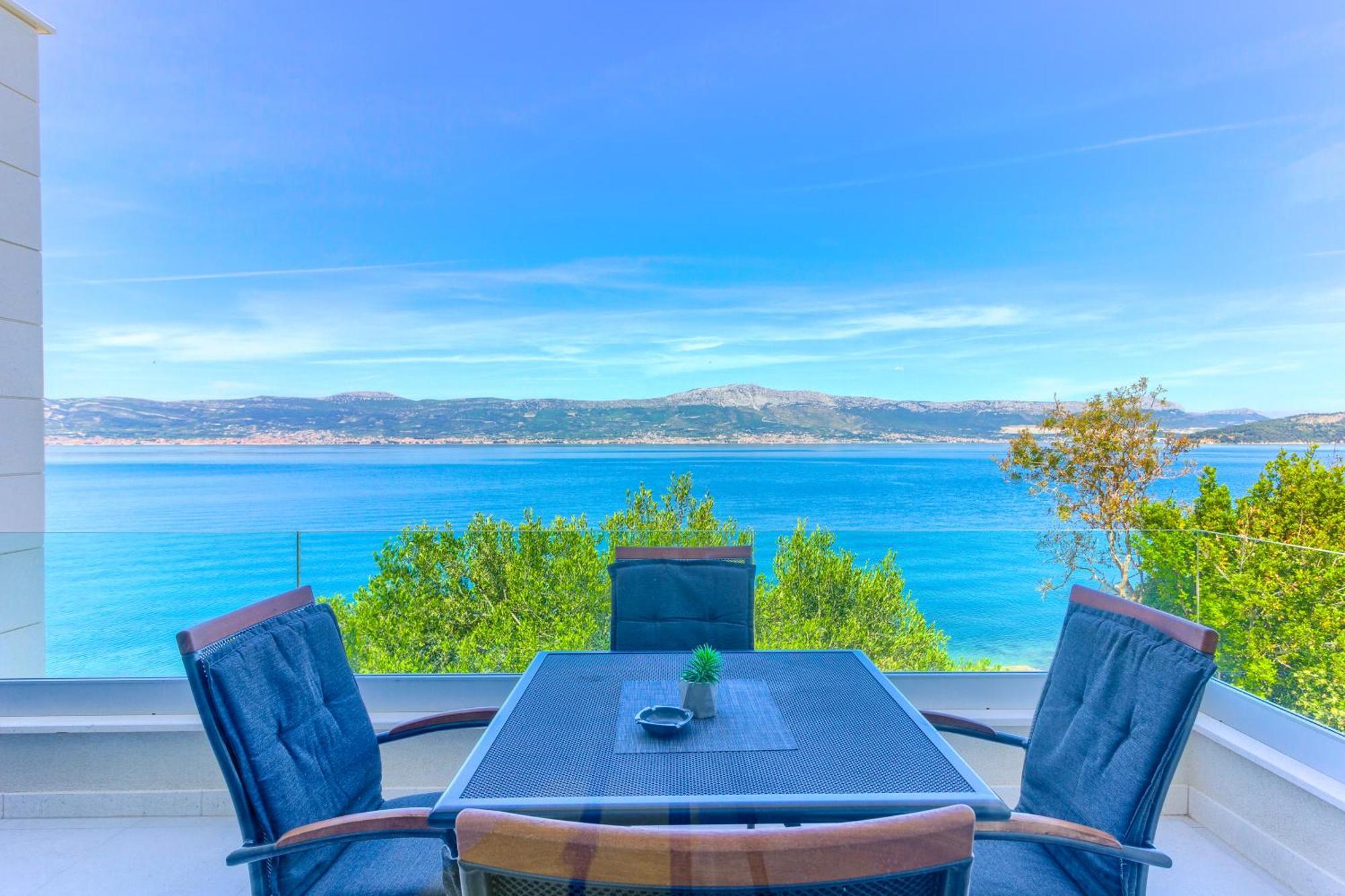 Luxury seafront villa A&D Slatine Extérieur photo