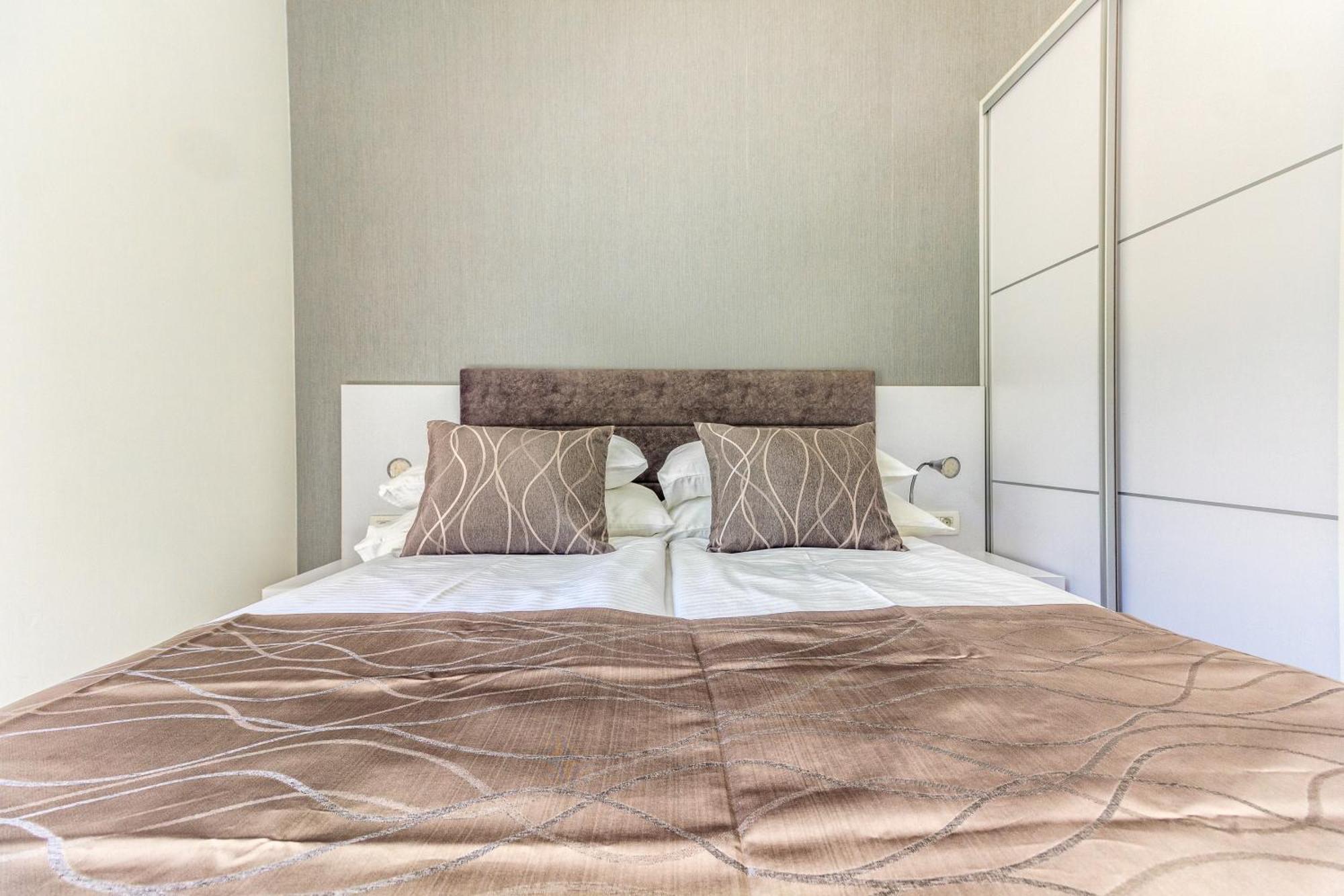 Luxury seafront villa A&D Slatine Chambre photo