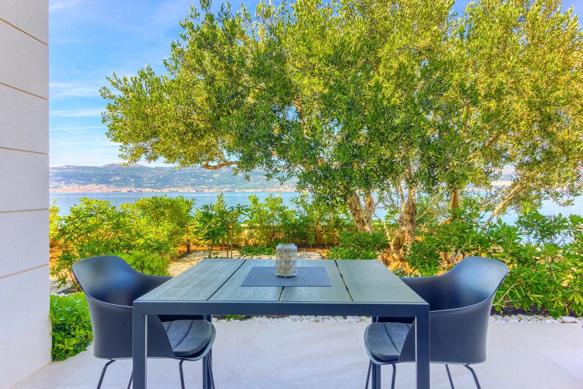 Luxury seafront villa A&D Slatine Chambre photo